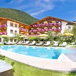 Alpenhotel Tirolerhof Hotel Neustift im Stubaital