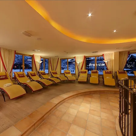 アルペンホテル チロラーホフ 4*