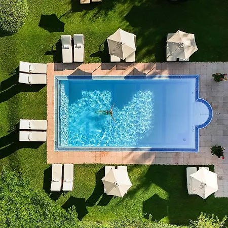 מלון Alpenhotel Tirolerhof ניוסטיפט אים סטובאיטל