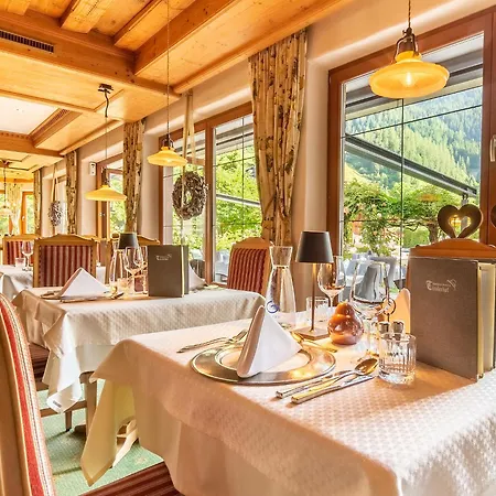 Alpenhotel Tirolerhof Hotel 4*