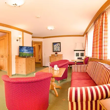 ホテル アルペンホテル チロラーホフ ノイシュティフト・イム・シュトゥーバイタール