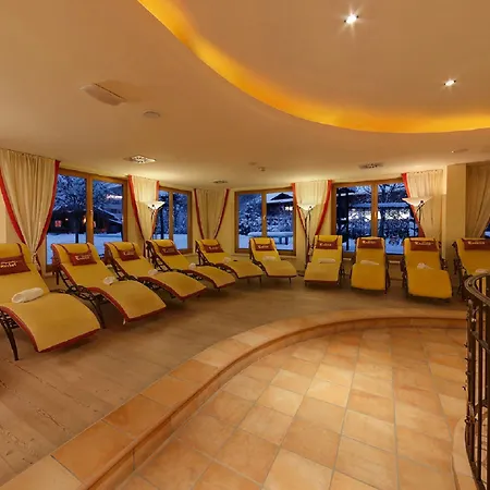 ホテル アルペンホテル チロラーホフ