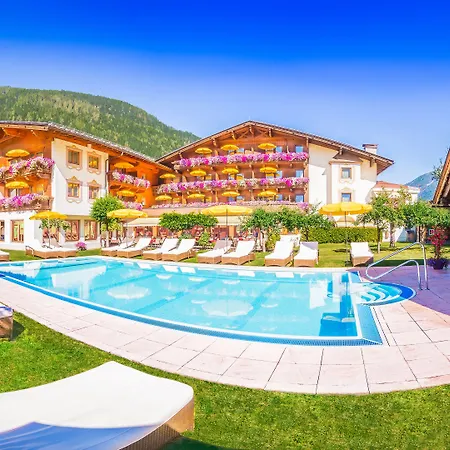 アルペンホテル チロラーホフ 4* ノイシュティフト・イム・シュトゥーバイタール