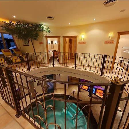 Alpenhotel Tirolerhof מלון 4*