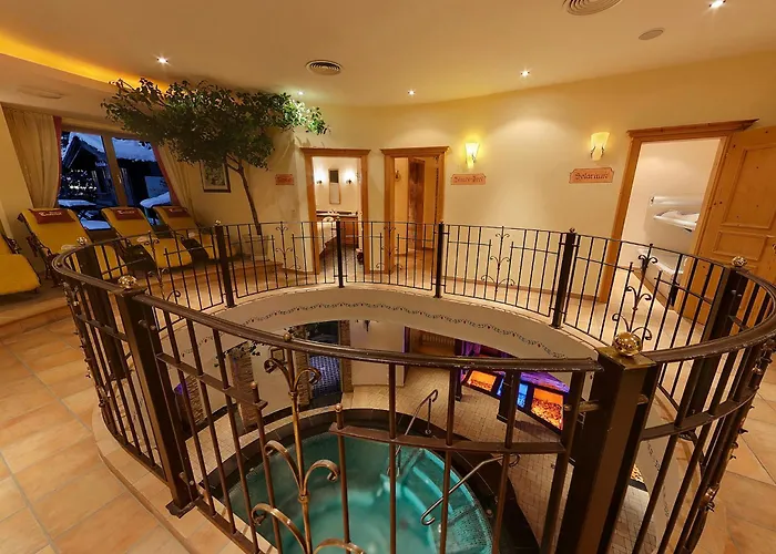 Alpenhotel Tirolerhof Hotel 4*